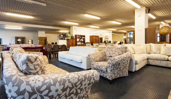 Black Red White – zmiany