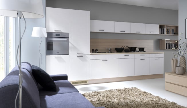 Salon z aneksem kuchennym – zyskaj otwartą przestrzeń w swoim mieszkaniu