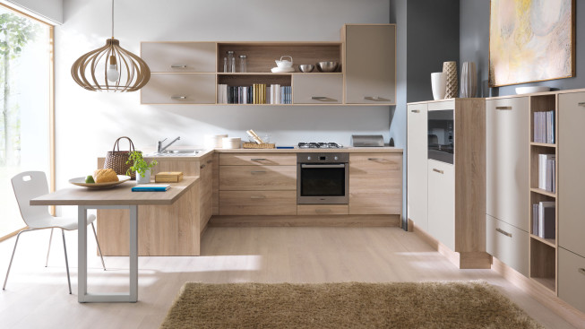 Black Red White, Senso Kitchens Traffic