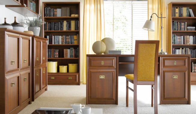 Jak urządzić funkcjonalne biuro w domu?