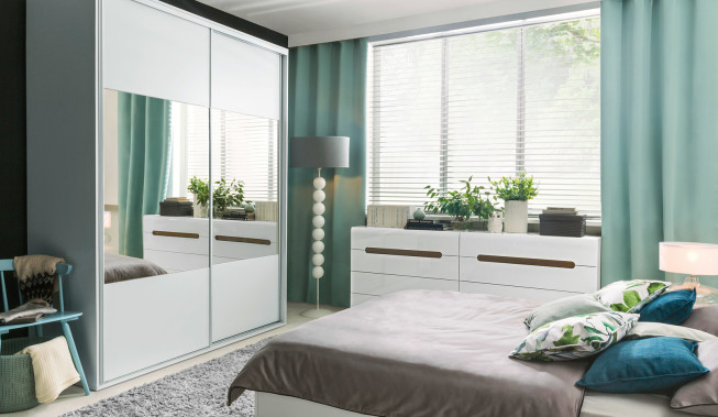 9 sposobów na porządek w szafie