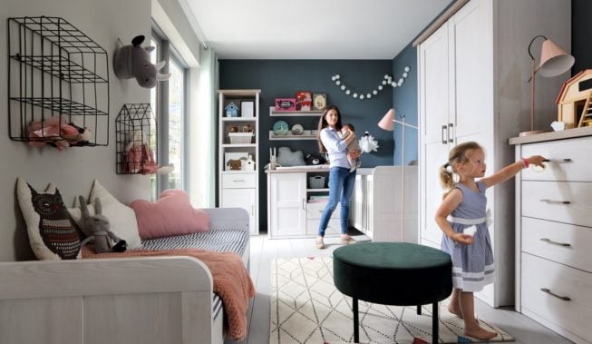 Białe meble dla dziecka: czy to ma sens?