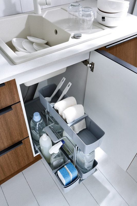 Szuflada pod zlewozmywakiem