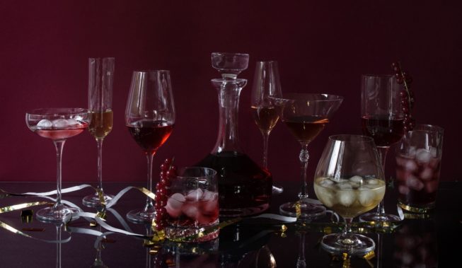 Kieliszki do wina, szampana, wody – jak je rozpoznać?