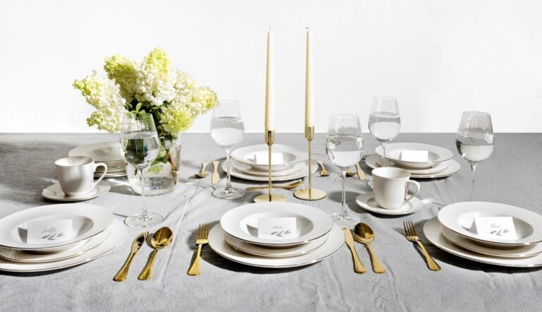 Komplet obiadowy 18 el. porcelanowy Gold Rim biały ze złotym rantem