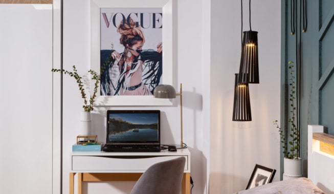 Czy w kawalerce da się zmieścić domowe biuro?