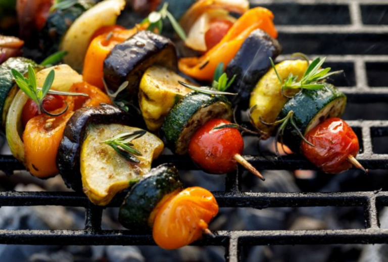 Czyszczenie grilla krok po kroku – dowiedz się, jak skutecznie wyczyścić swój grill!