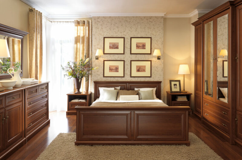 Łóżko z kolekcji Kent w aranżacji sypialni w stylu toskańskim