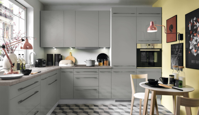 Mała kuchnia i stół? Tak, to możliwe! Sprawdź nasze aranżacje!