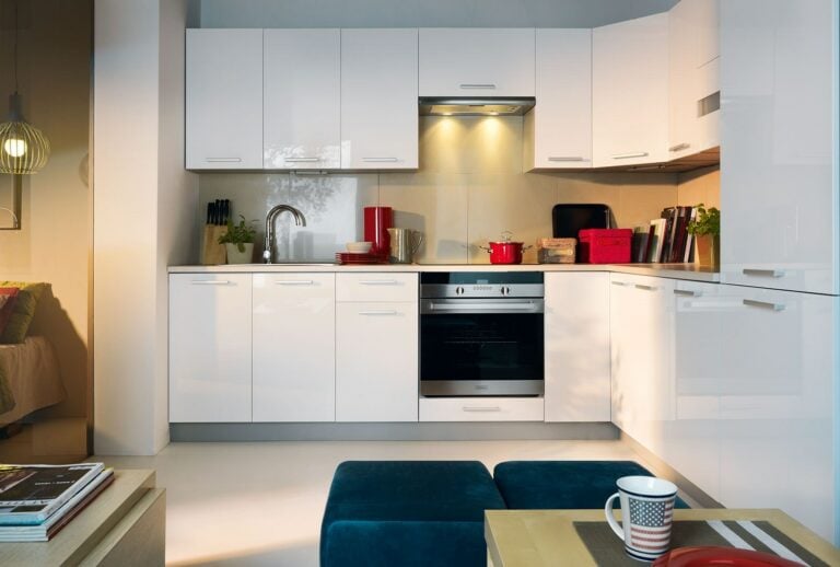 czym czyścić lodówkę