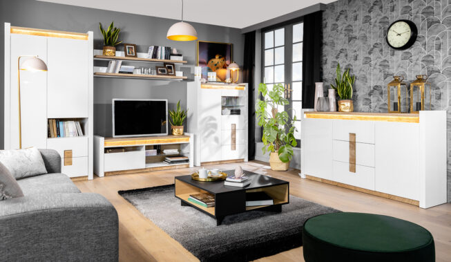 Aranżacja salonu w bieli – wybierz eleganckie meble i stylowe dodatki