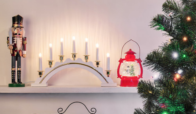 Jak ubrać choinkę? Dekorujemy wnętrza na Boże Narodzenie!