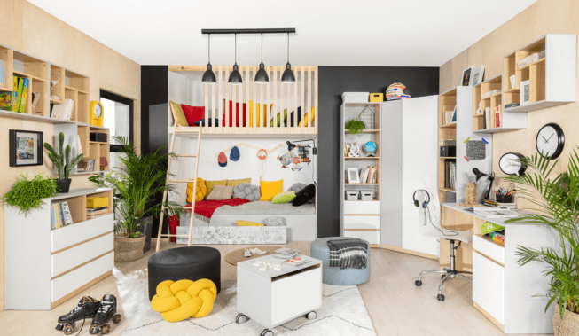 Biurko ukryte w szafie – sposób na małe, funkcjonalne wnętrze