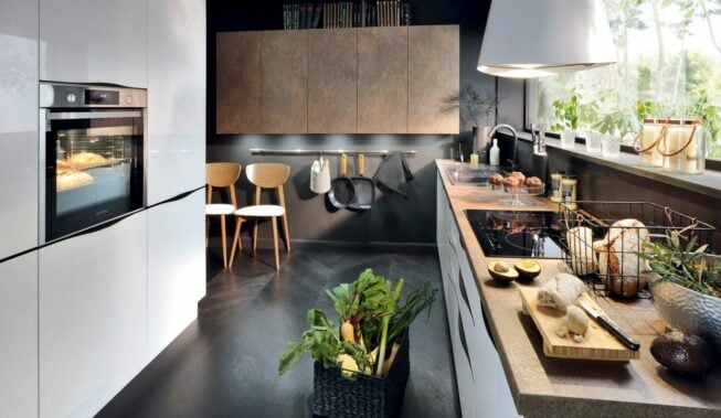 Aranżacja okna w kuchni – inspiracje