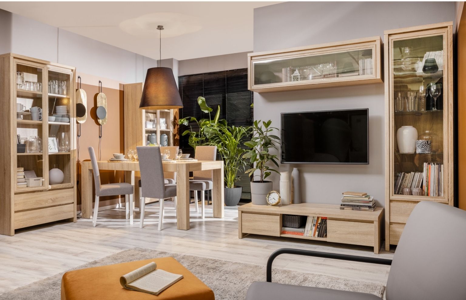 okno w salonie aranżacja 