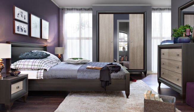 Fioletowa sypialnia – odkryj kolor very peri w aranżacji