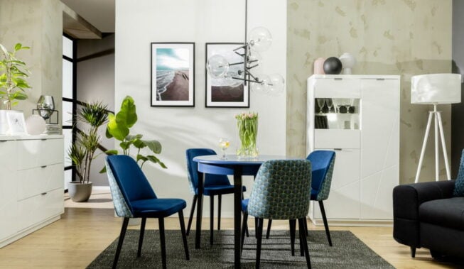 Jaki stół do małego salonu wybrać?