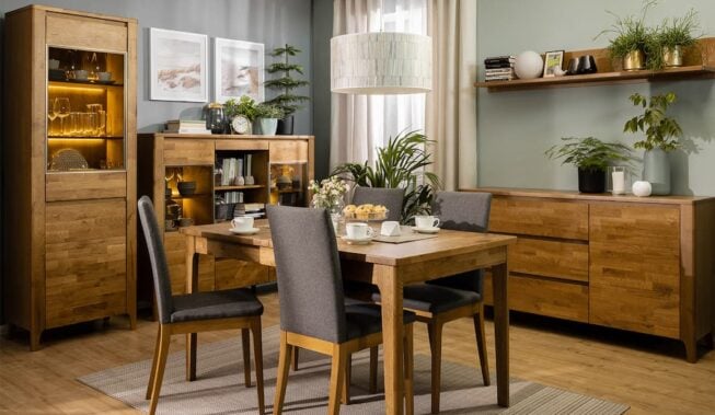 Przytulny salon: drewno w roli głównej!