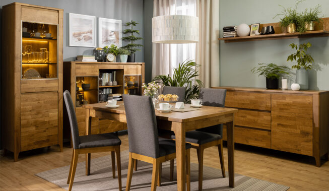 Ile miejsca na stół z krzesłami potrzebujesz? BRW podpowiada!