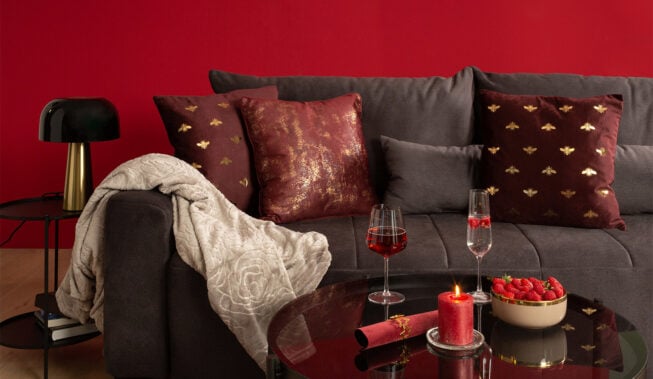 Poduszki dekoracyjne nowoczesne – aranżacje, które skradną Twoje serce!