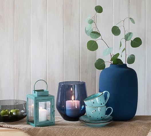 Wazon, latarenka, świecznik - aranżacja