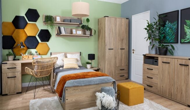 Jak ozdobić ścianę w pokoju młodzieżowym?