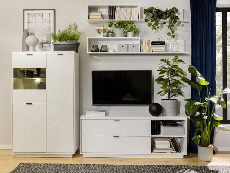 Kącik kwiatowy w salonie – jak go urządzić?