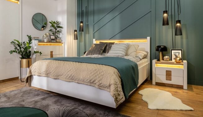 Sypialnia z zieloną ścianą – aranżacje