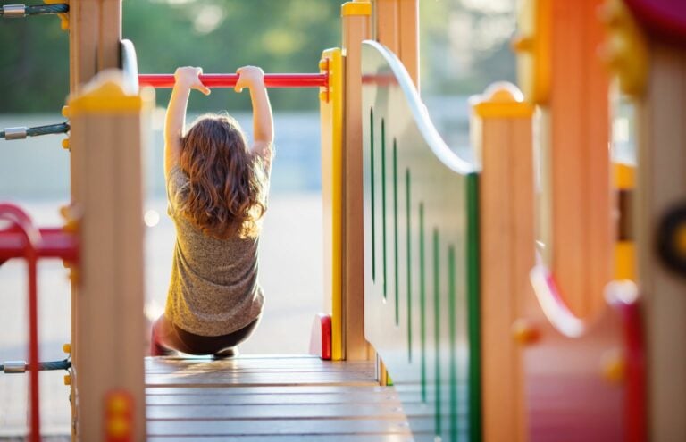 kącik dla dzieci w ogrodzie