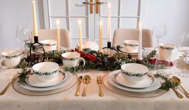 Dekoracje na stół wigilijny i bożonarodzeniowy – inspiracje z Black Red White