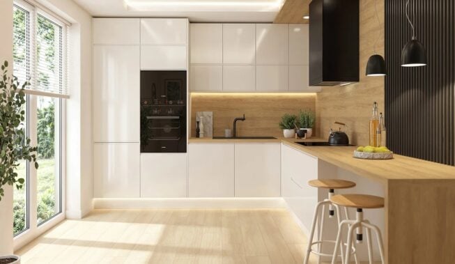 Jasna kuchnia: czy to dobry pomysł? Sprawdzamy pomysły na aranżację