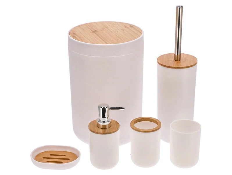 Zestaw łazienkowy z bambusowym wykończeniem