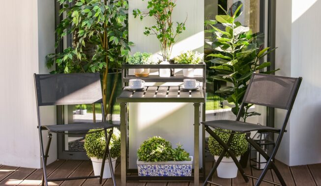 Jak urządzić jesienny balkon w bloku?