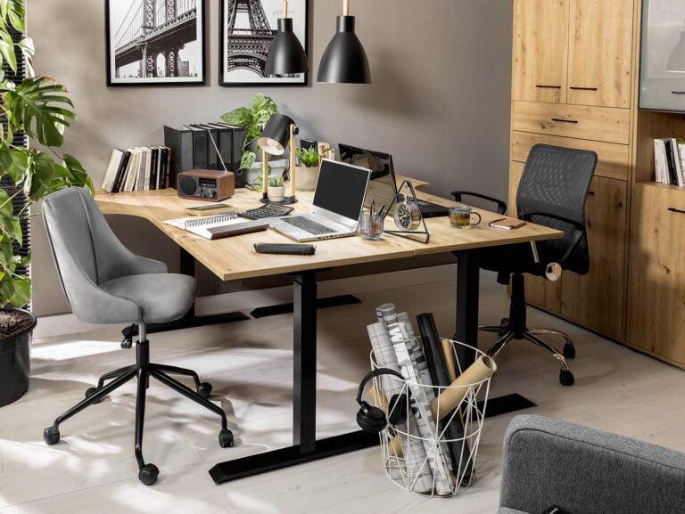 Meble biurowe z kolekcji Space Office