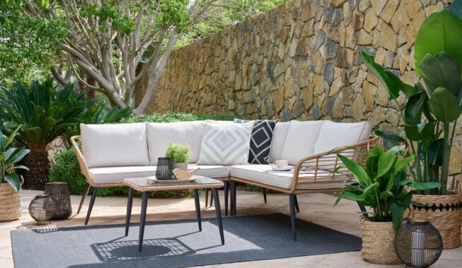 Jak naprawić meble rattanowe? Przygotuj się na sezon ogrodowy!