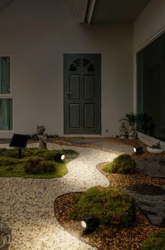 Reflektor ogrodowy Endura Hybrid LED 10,2 cm