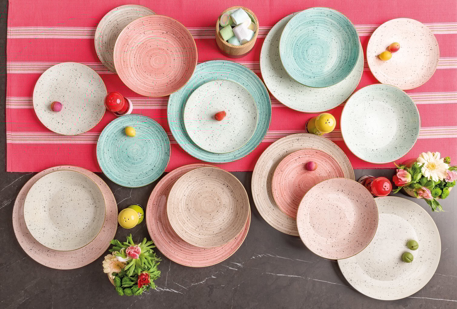 Cocktail party – jak przygotować letnie przyjęcie koktajlowe w ogrodzie? | czytaj na blogu BRW