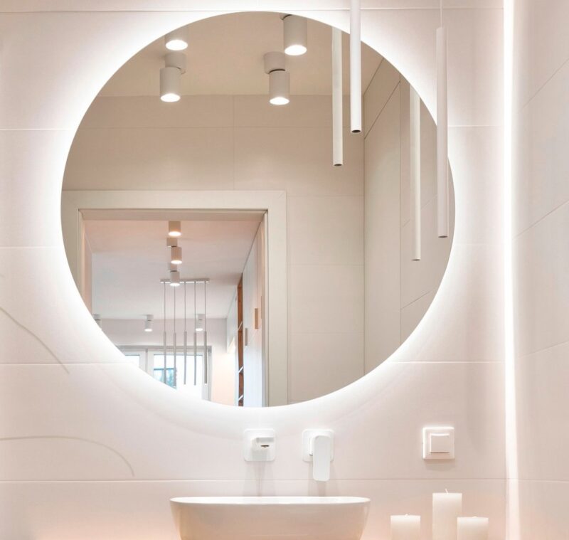 Lustro łazienkowe ścienne LED Luna