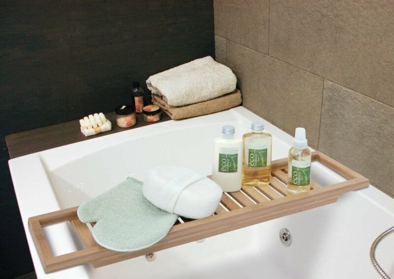 Półka łazienkowa nad wannę Bamboo SPA - aranżacja