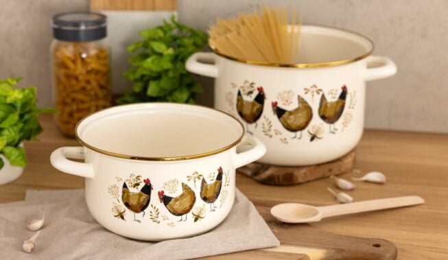 Jak wyczyścić przypalony garnek? Poznaj sprawdzone sposoby! | czytaj na blogu BRW