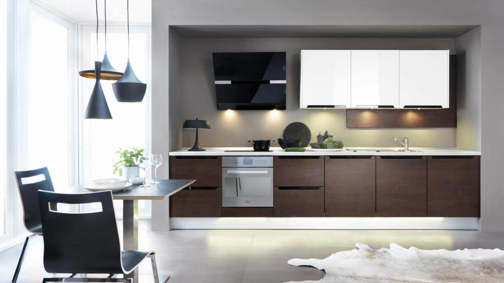 Kuchnia Black Red White 33rd Saperavi Avenue