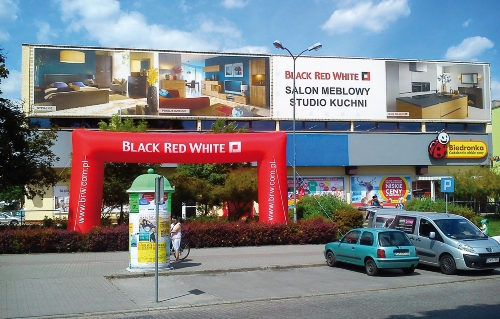 Salon partnerski Black Red White w Żarach