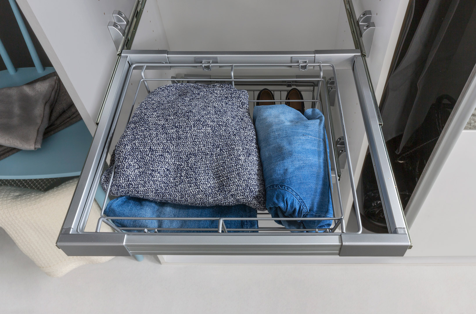 Kosz na bieliznę do szafy Nadir