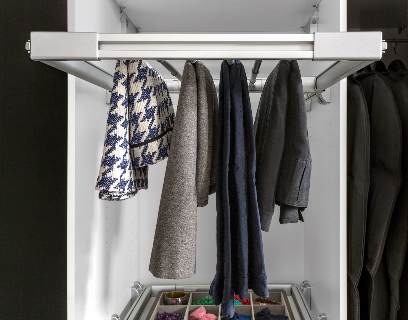 Wieszak na spodnie/krawaty do szafy Nadir