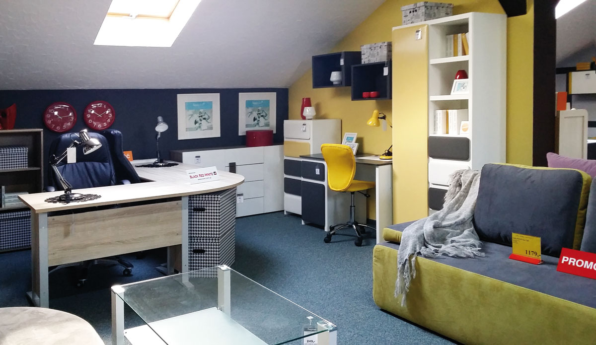 Ekspozycja mebli Black Red White w salonie partnetrskim w Lubinie