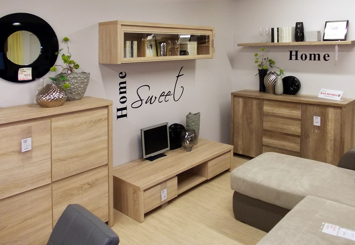 Ekspozycja mebli Black Red White w salonie partnerskim we Wrocławiu