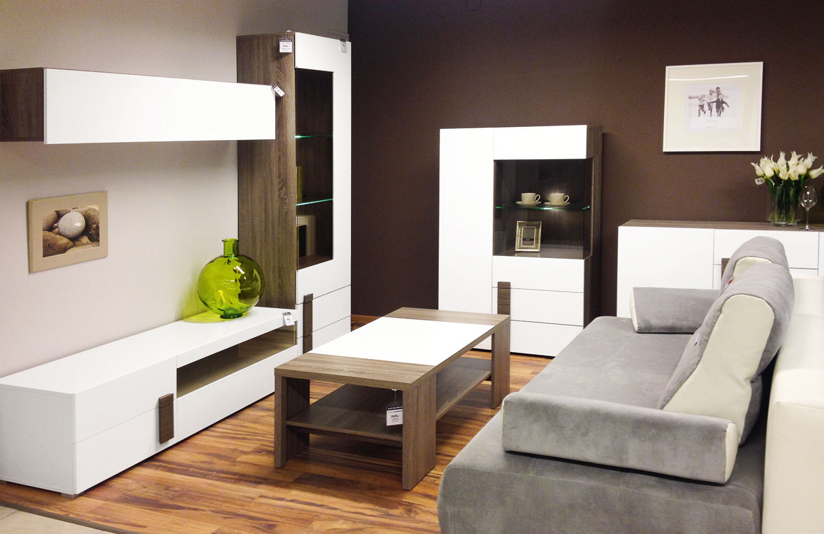 Ekspozycja mebli Black Red White w salonie partnerskim w Skarżysku-Kamiennej